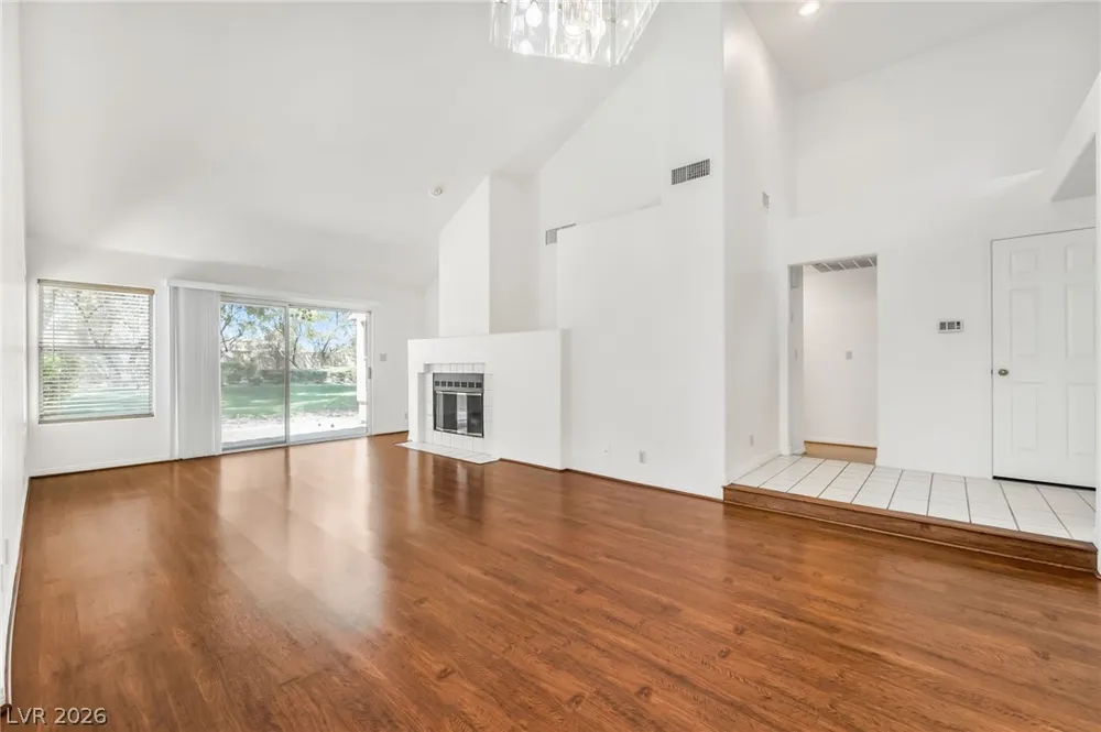 6986 Emerald Springs Lane Las Vegas, NV 89113