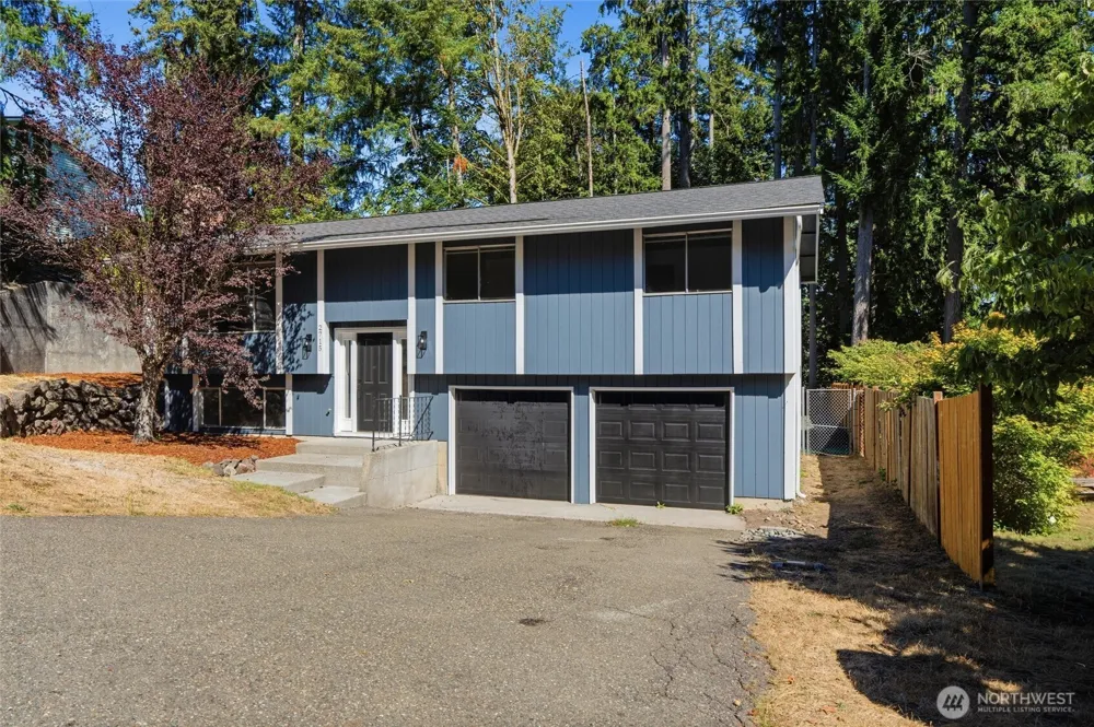 2715 Lodgepole Drive SE Port Orchard, WA 98366