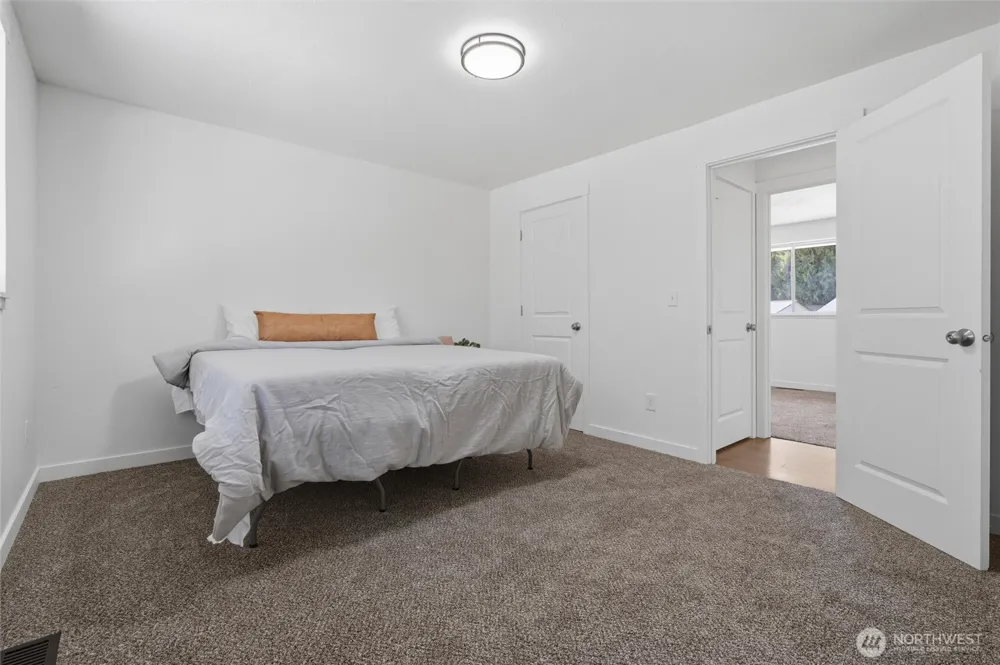 2715 Lodgepole Drive SE Port Orchard, WA 98366