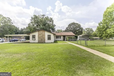211 Hickory