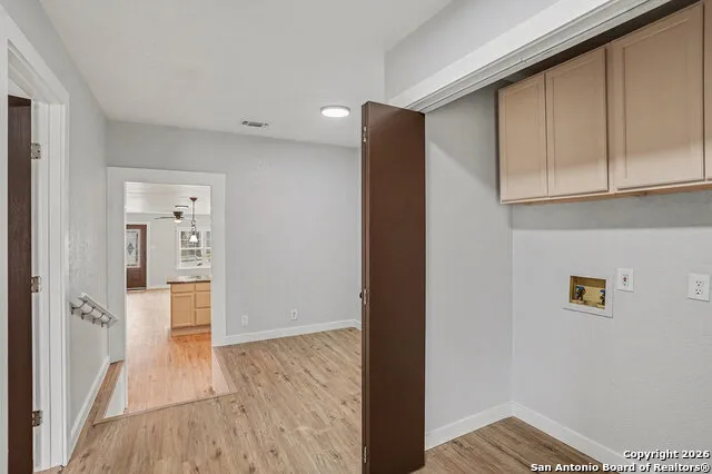 2039 Schley Ave San Antonio, TX 78210