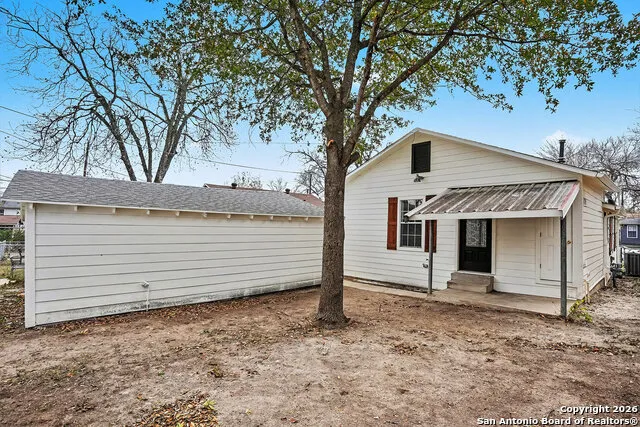 2039 Schley Ave San Antonio, TX 78210
