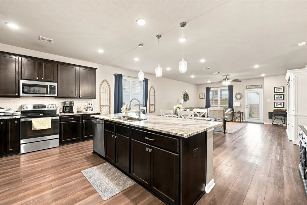 11401 Solar Street McGregor, TX 76655