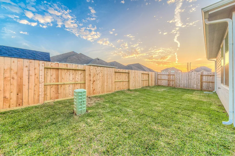 8710 Crossing Oak Lane Missouri City, TX 77459