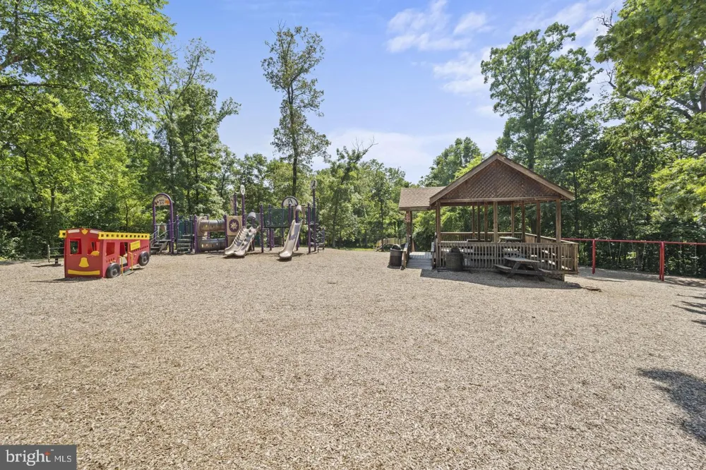 43805 MIDDLEWAY TERRACE Ashburn, VA 20147