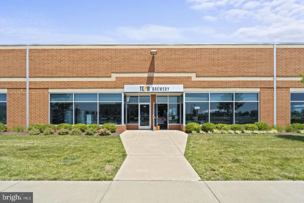 43805 MIDDLEWAY TERRACE Ashburn, VA 20147