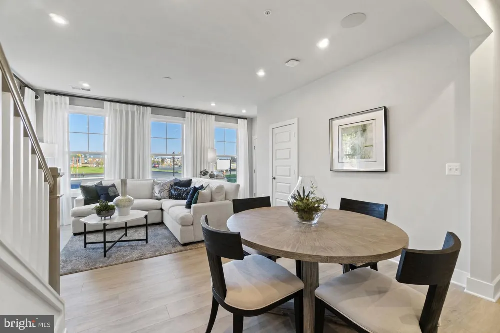 43805 MIDDLEWAY TERRACE Ashburn, VA 20147