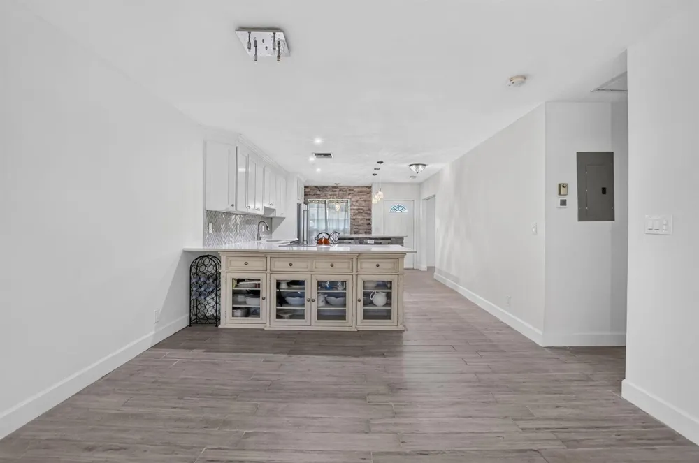 8681 BOCA DRIVE #20 Boca Raton, FL 33433