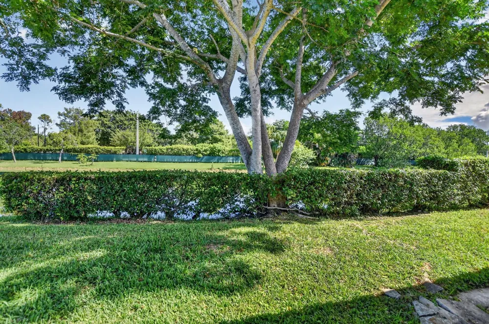 8681 BOCA DRIVE #20 Boca Raton, FL 33433