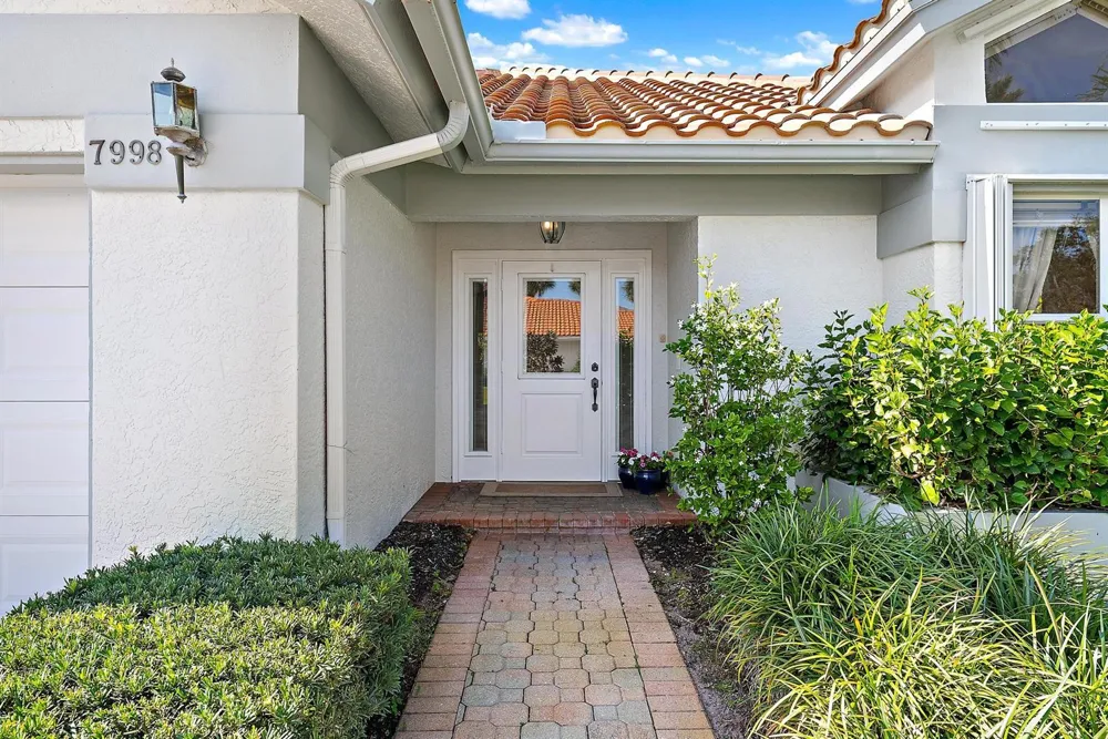 7998 SE Hempstead Circle Hobe Sound, FL 33455