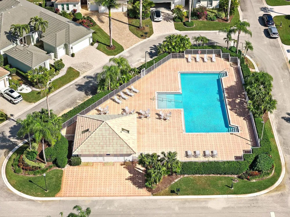 7998 SE Hempstead Circle Hobe Sound, FL 33455