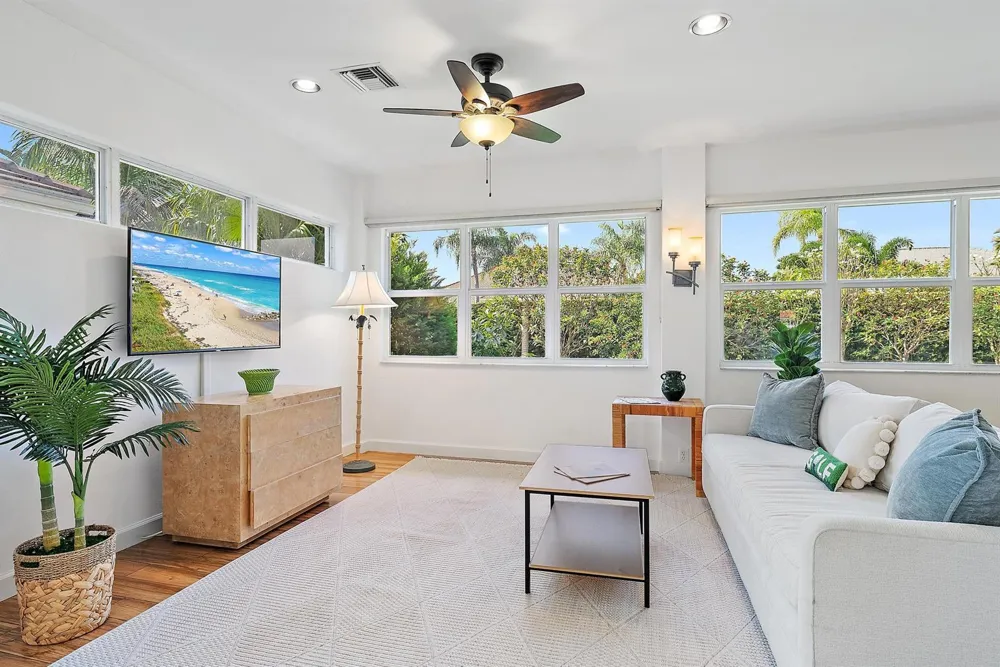 7998 SE Hempstead Circle Hobe Sound, FL 33455