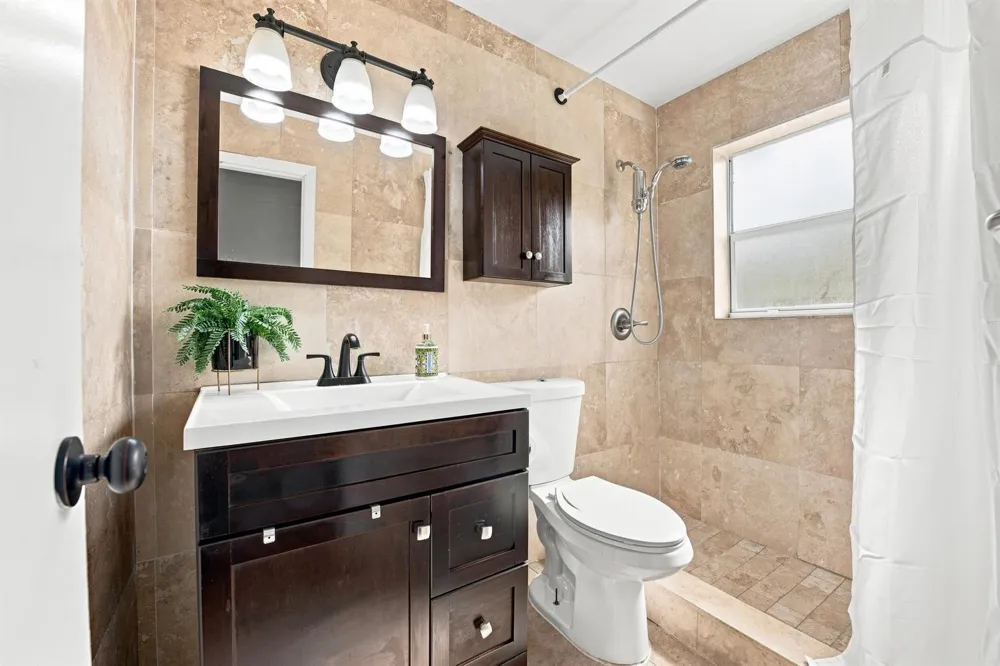 2610 NE 8th Avenue Pompano Beach, FL 33064