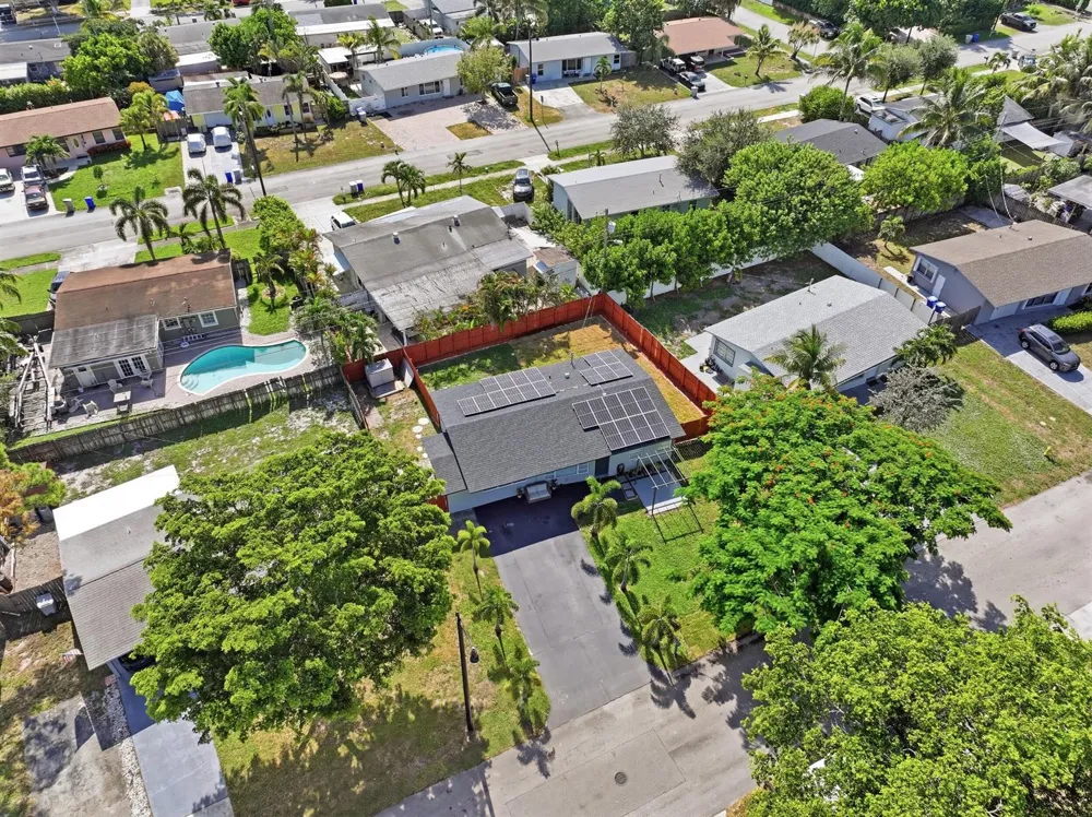 2610 NE 8th Avenue Pompano Beach, FL 33064