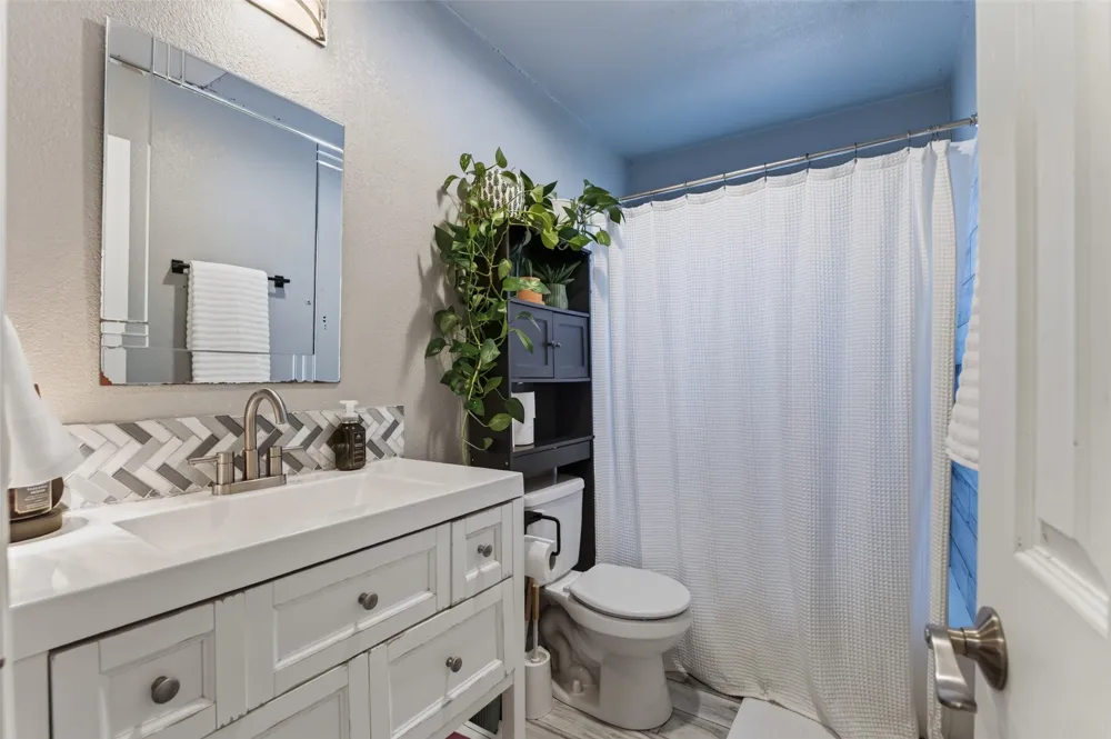 1616 S Pine Avenue Broken Arrow, OK 74012