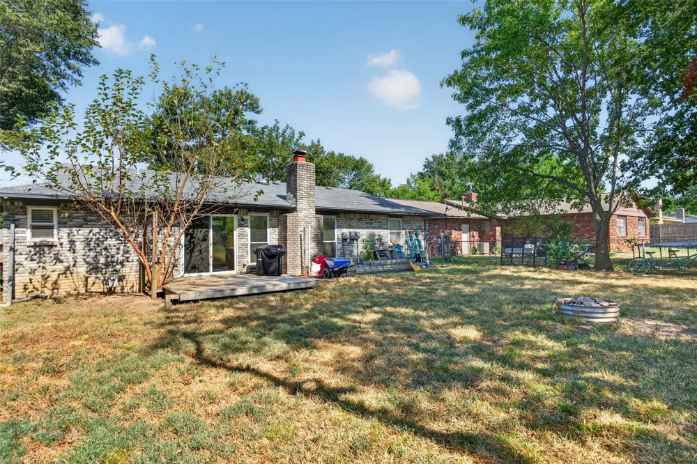 1616 S Pine Avenue Broken Arrow, OK 74012