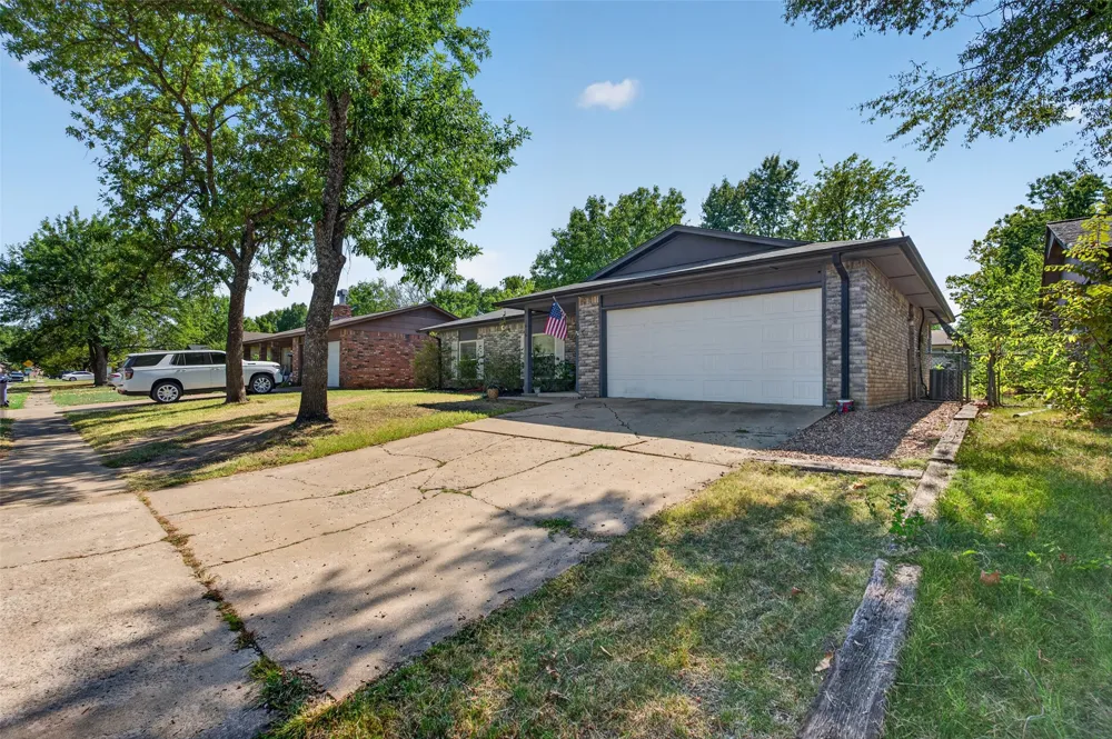 1616 S Pine Avenue Broken Arrow, OK 74012