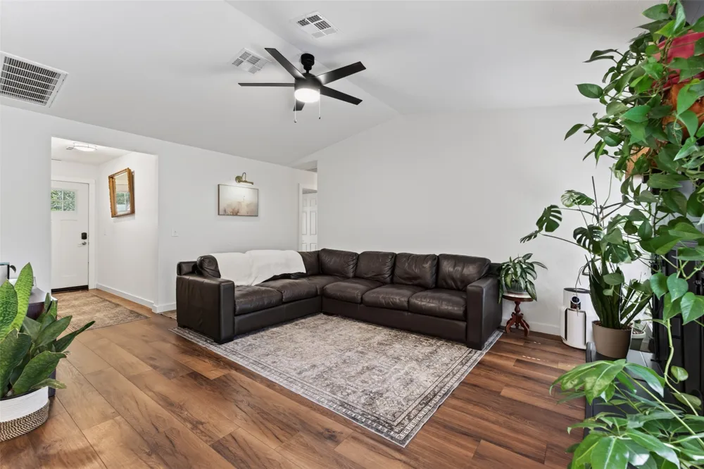 1616 S Pine Avenue Broken Arrow, OK 74012