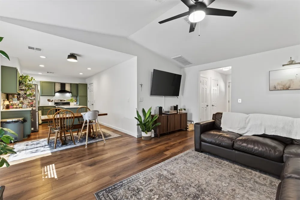 1616 S Pine Avenue Broken Arrow, OK 74012