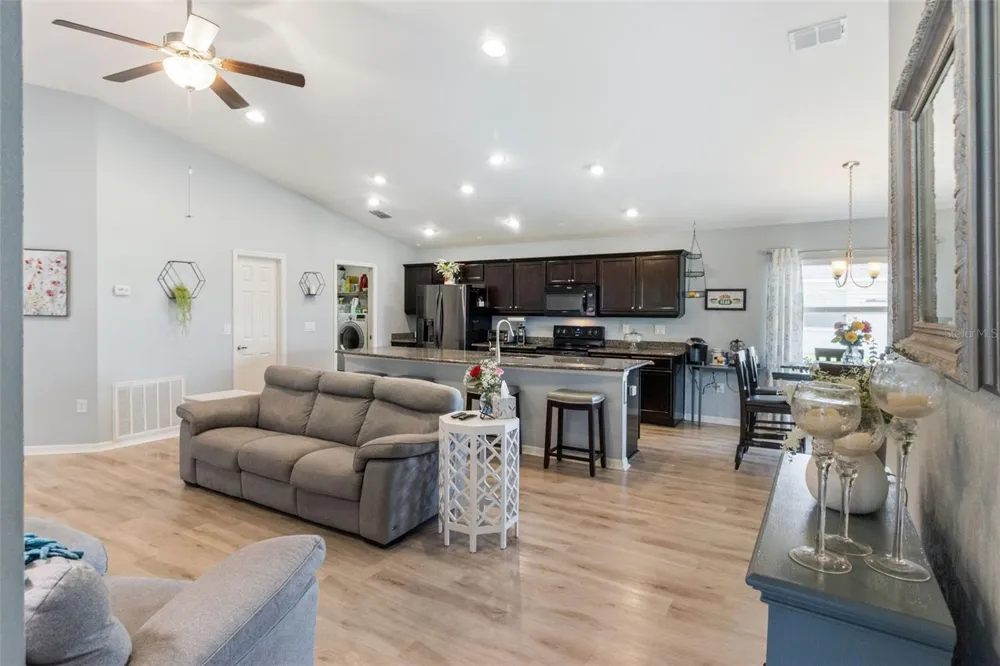3729 FIELDSTONE CIRCLE Winter Haven, FL 33881