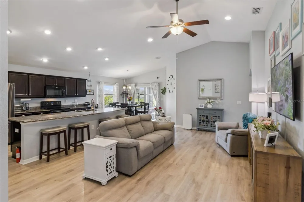 3729 FIELDSTONE CIRCLE Winter Haven, FL 33881