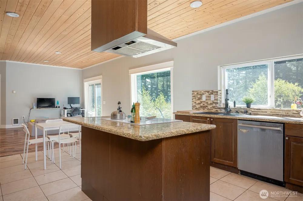 32717 NE 94th Street Camas, WA 98607