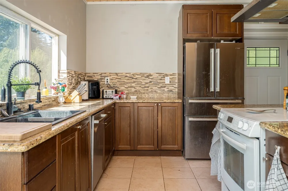 32717 NE 94th Street Camas, WA 98607