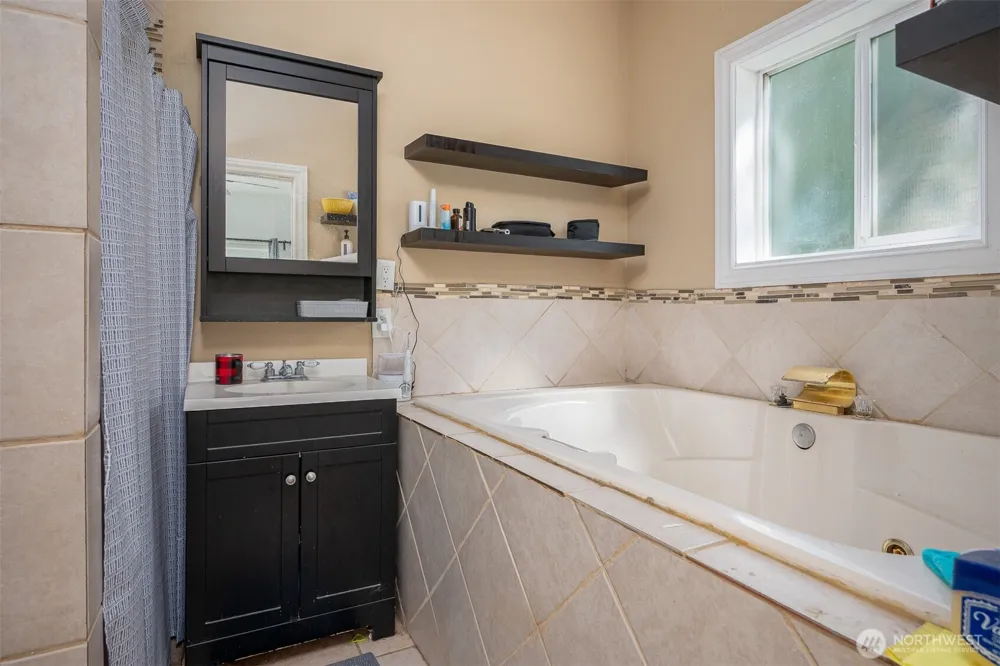 32717 NE 94th Street Camas, WA 98607