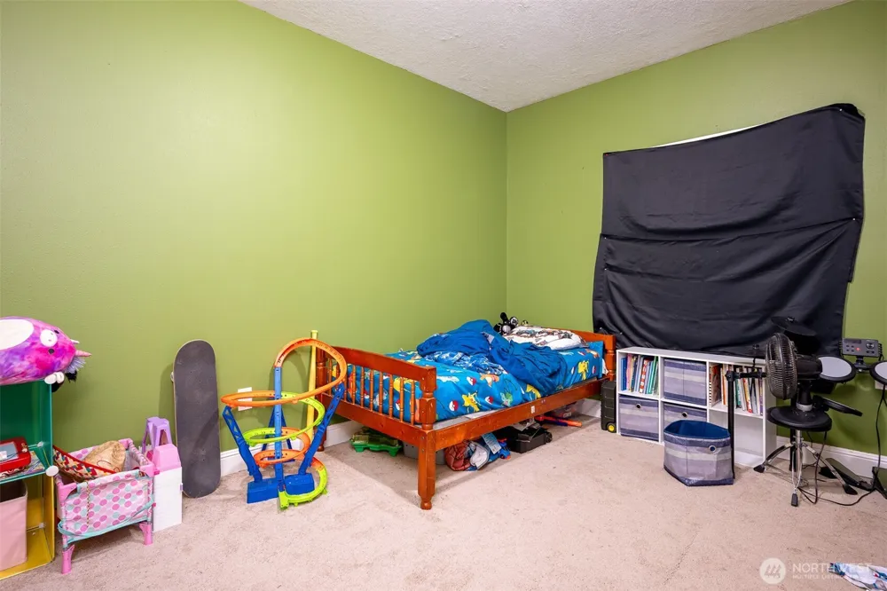 32717 NE 94th Street Camas, WA 98607