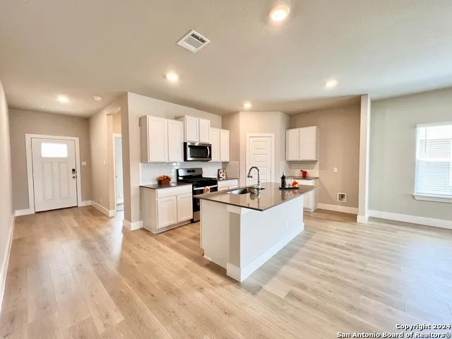 20929 RINDLE LN San Antonio, TX 78266
