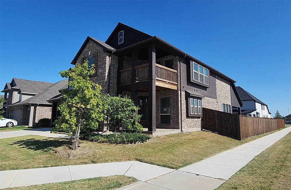 900 Superbloom Avenue Justin, TX 76247