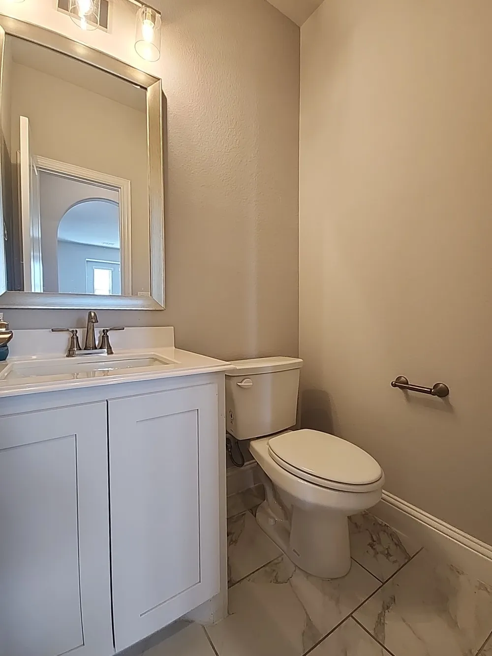 900 Superbloom Avenue Justin, TX 76247