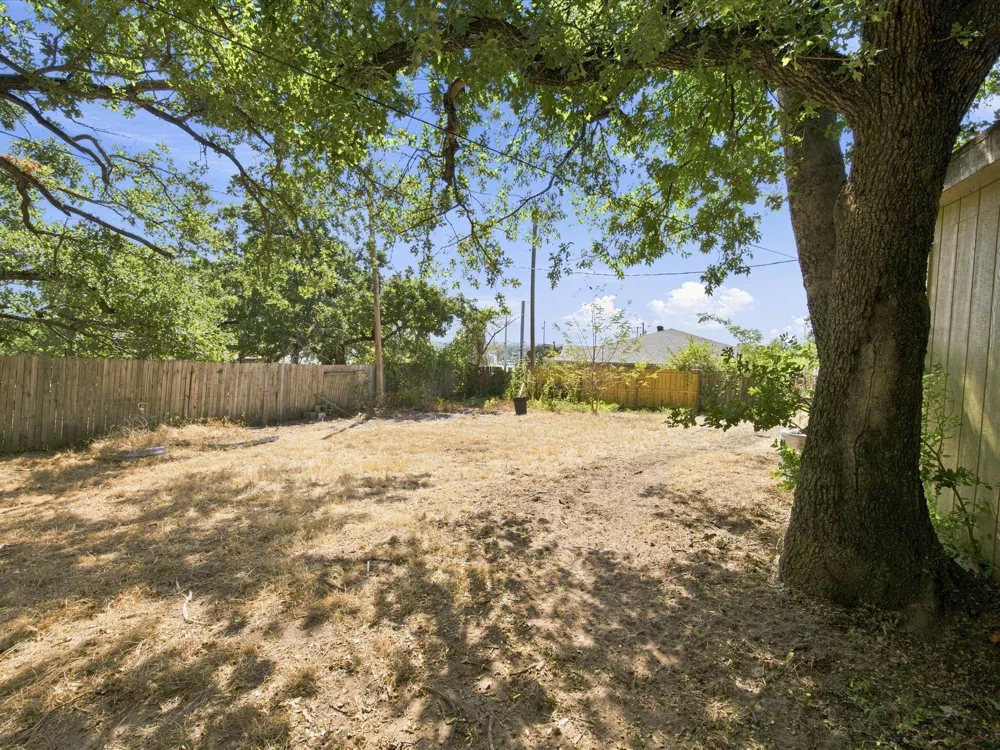 408 Inwood Road Azle, TX 76020