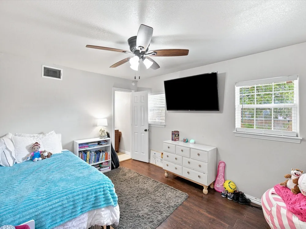 408 Inwood Road Azle, TX 76020