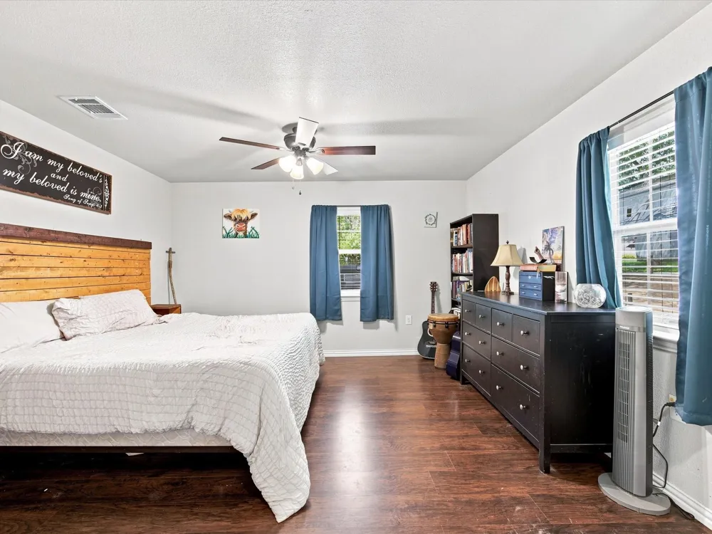 408 Inwood Road Azle, TX 76020