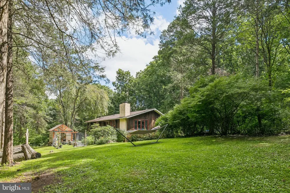 116 RIDGE VALLEY ROAD Ottsville, PA 18942