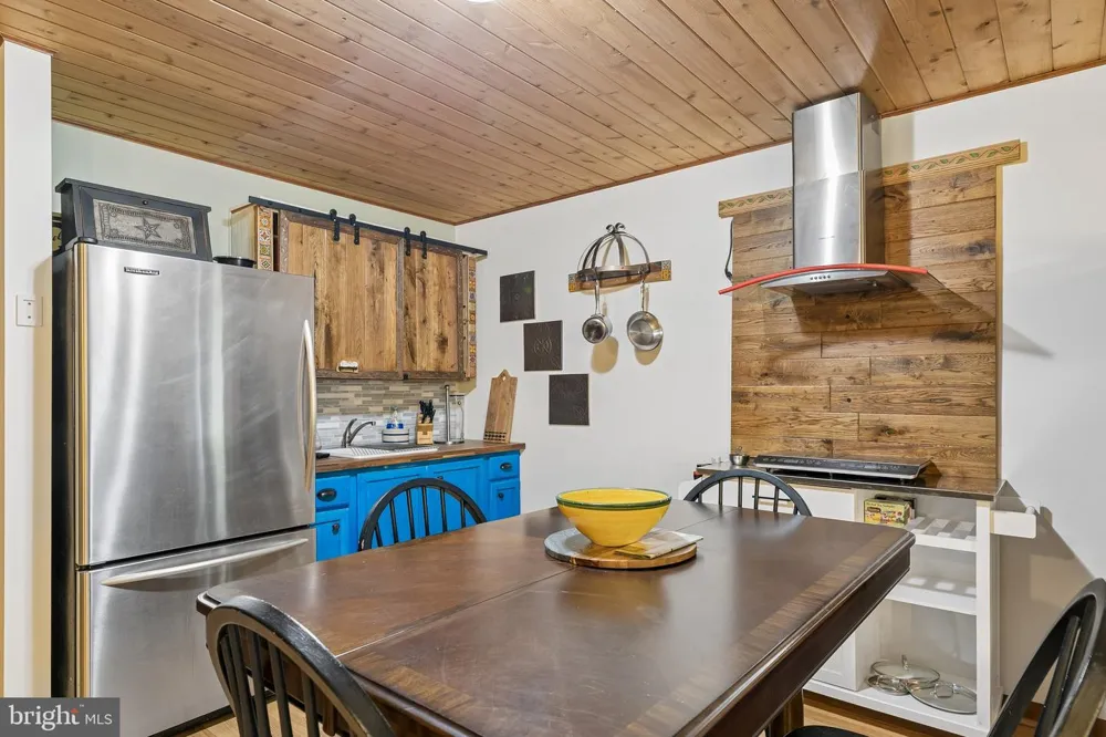 116 RIDGE VALLEY ROAD Ottsville, PA 18942