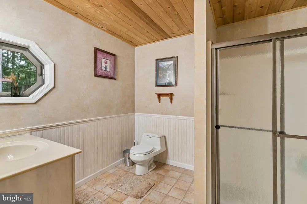 116 RIDGE VALLEY ROAD Ottsville, PA 18942