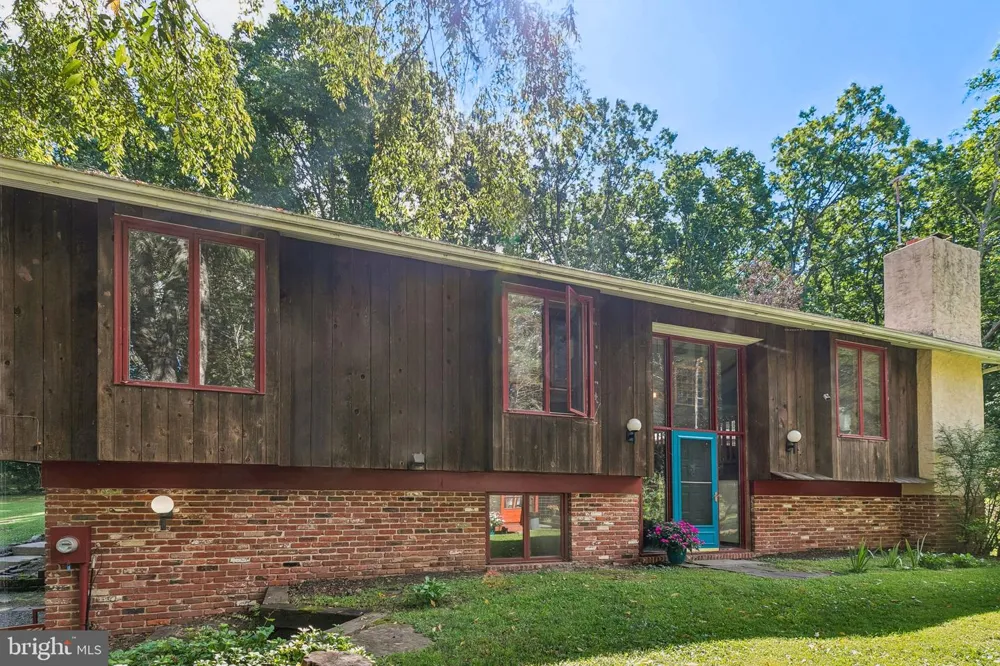 116 RIDGE VALLEY ROAD Ottsville, PA 18942