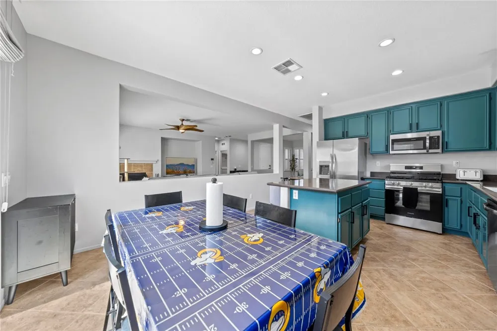1867 Jasmine Court San Jacinto, CA 92583