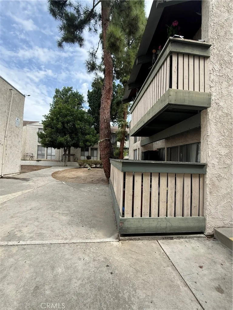 8601 International Avenue #259 Canoga Park, CA 91304