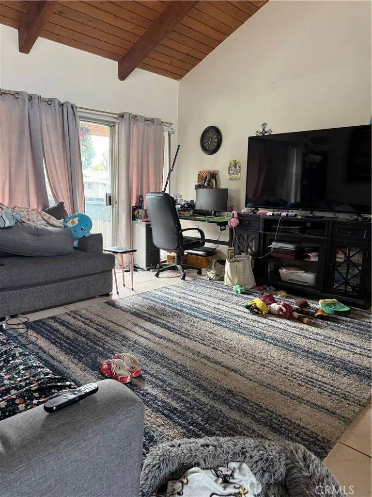 8601 International Avenue #259 Canoga Park, CA 91304