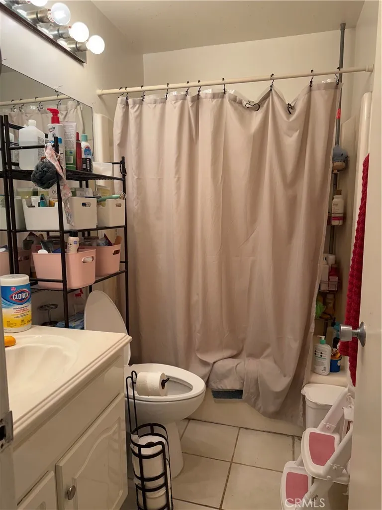 8601 International Avenue #259 Canoga Park, CA 91304