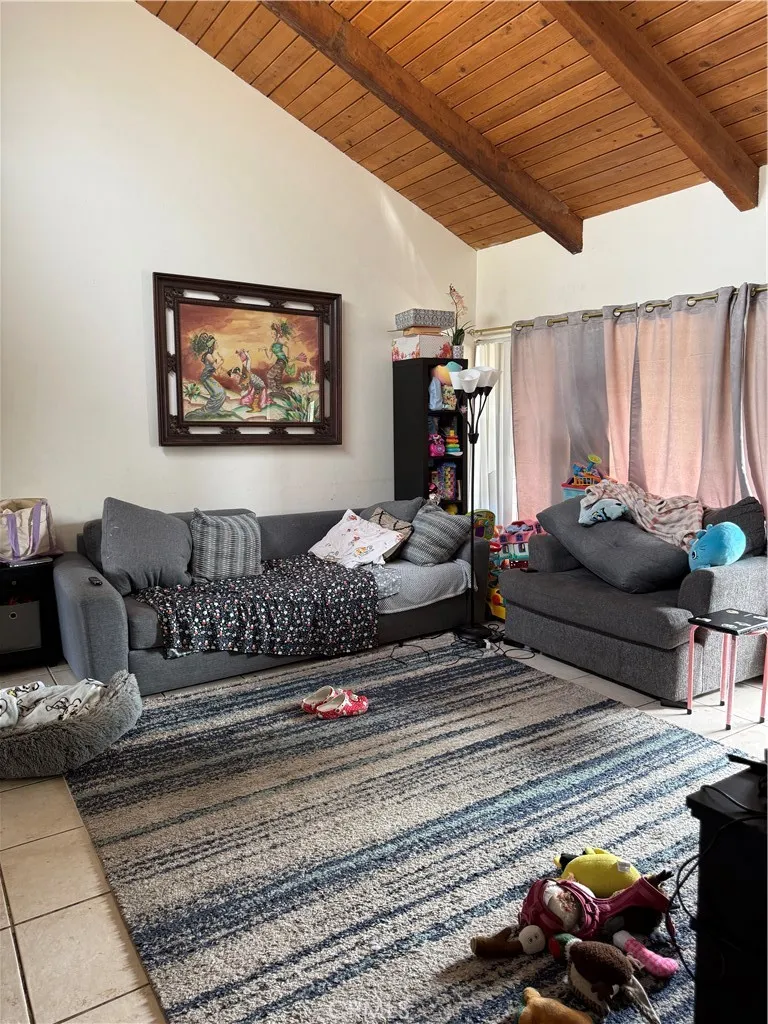 8601 International Avenue #259 Canoga Park, CA 91304