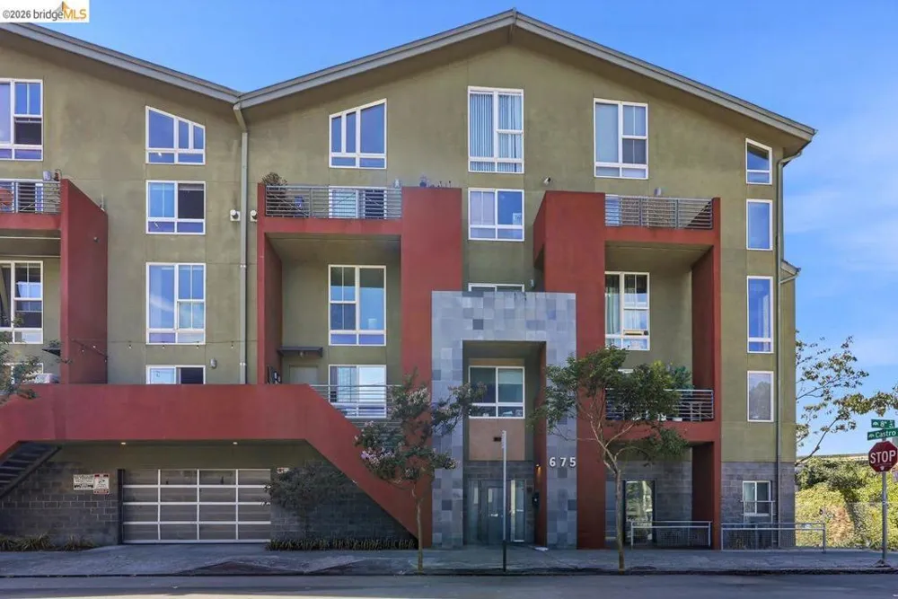 675 8Th St #3 Oakland, CA 94607