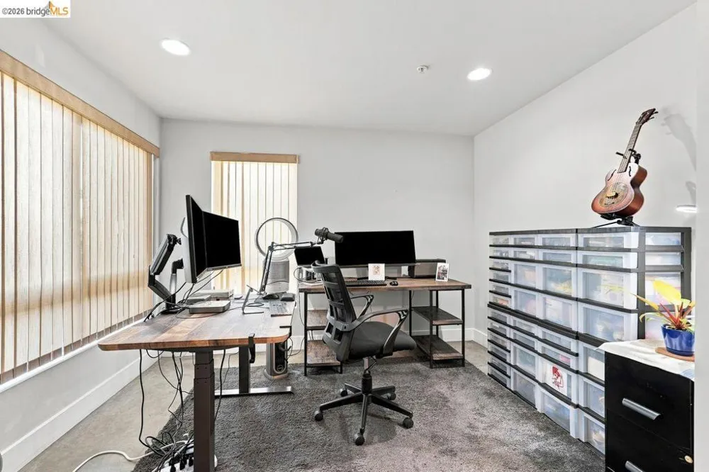 675 8Th St #3 Oakland, CA 94607