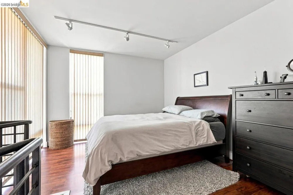 675 8Th St #3 Oakland, CA 94607