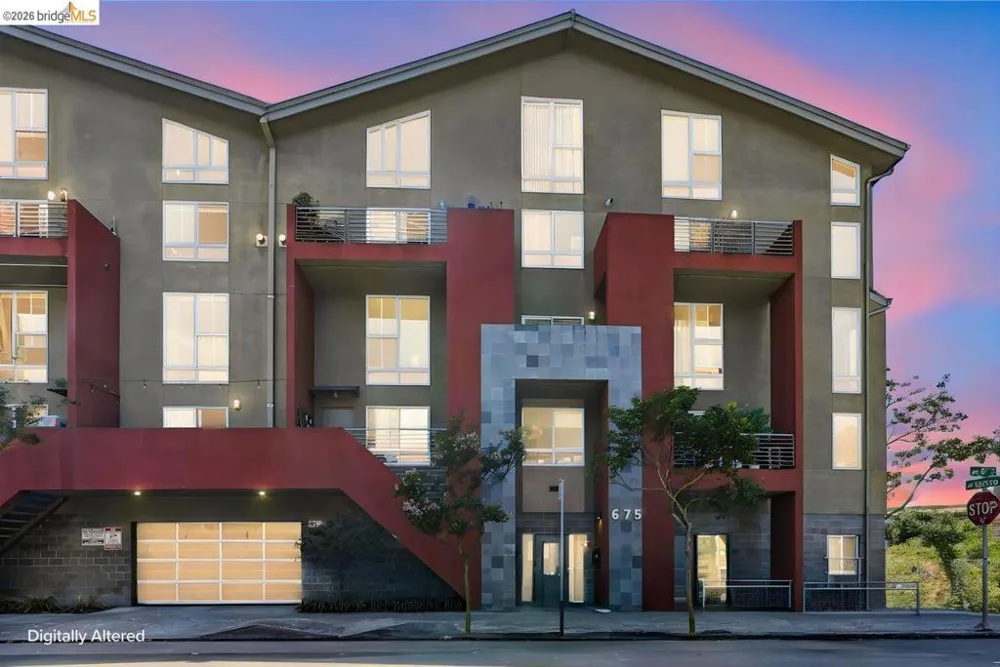 675 8Th St #3 Oakland, CA 94607