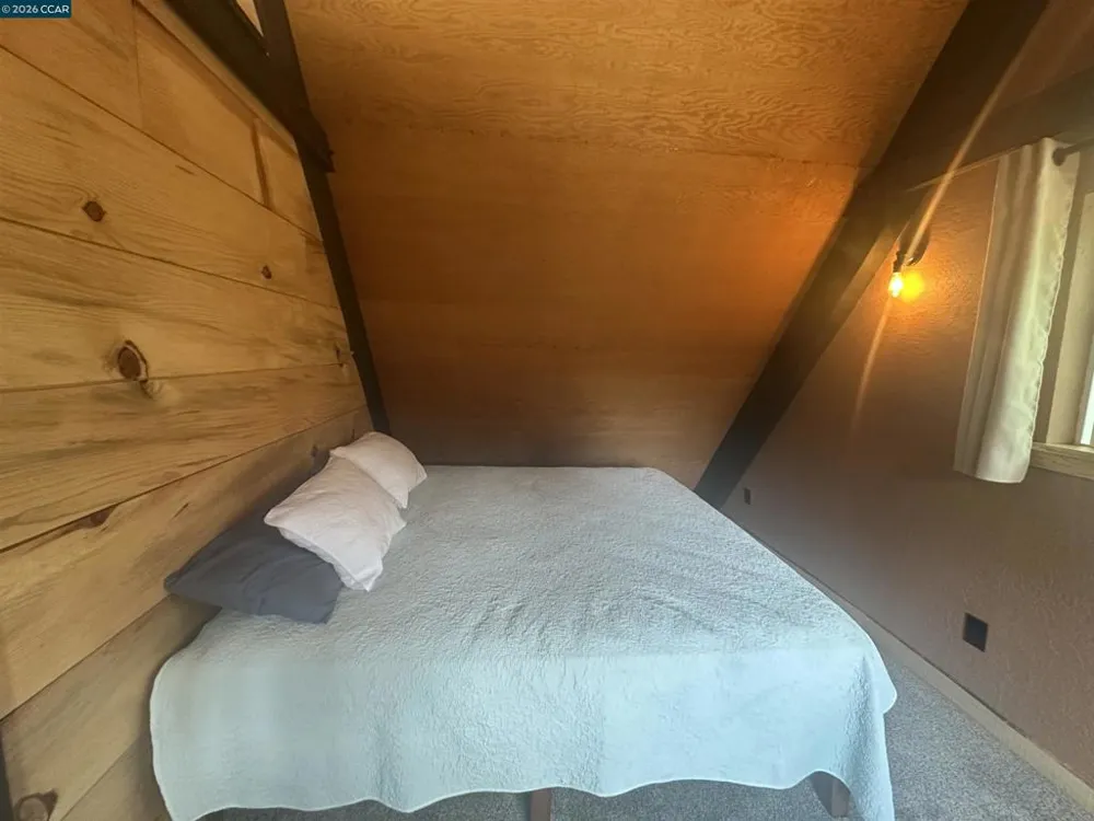 91 Segale Dr 