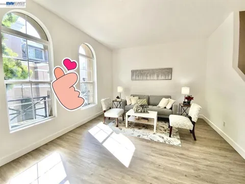 831 Heavenly Pl
